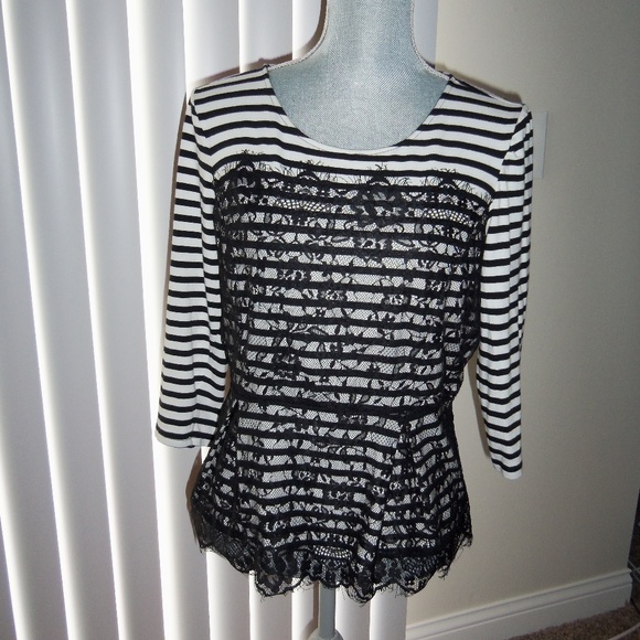 Elle Tops - Elle L Black and white top
